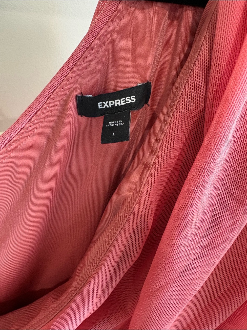Express One-Shoulder Ruched Pink Dress - Picture 3 of 4